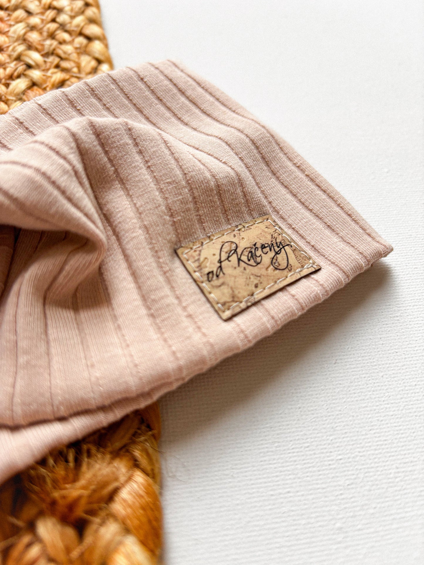 Žebrovaná čelenka Beige