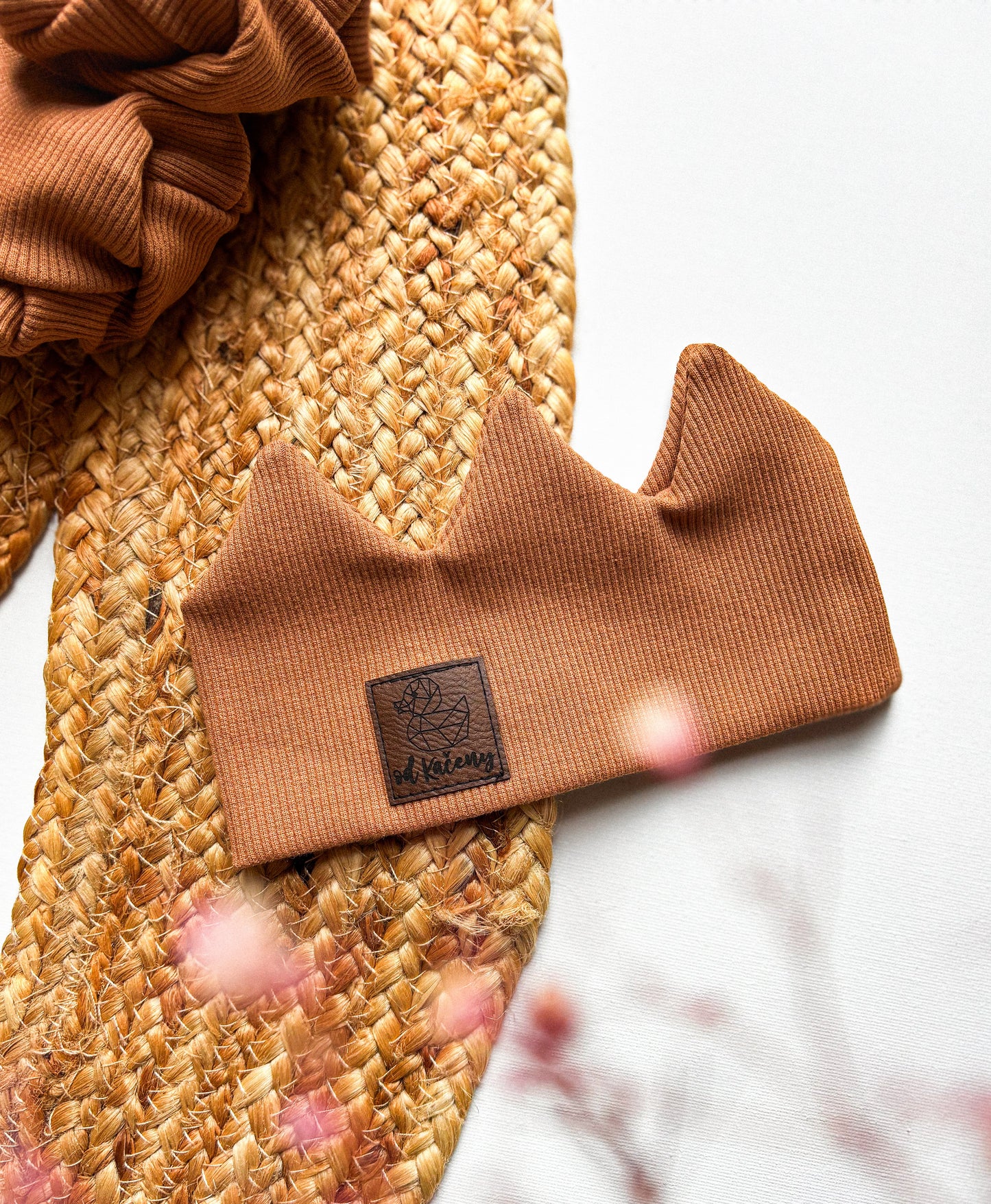 Žebrovaná korunka Brown