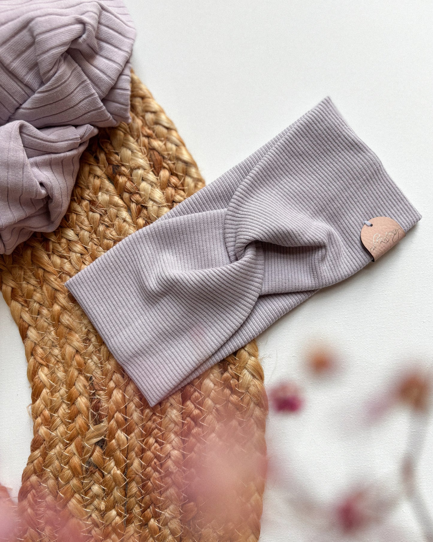 Žebrovaná čelenka Lila