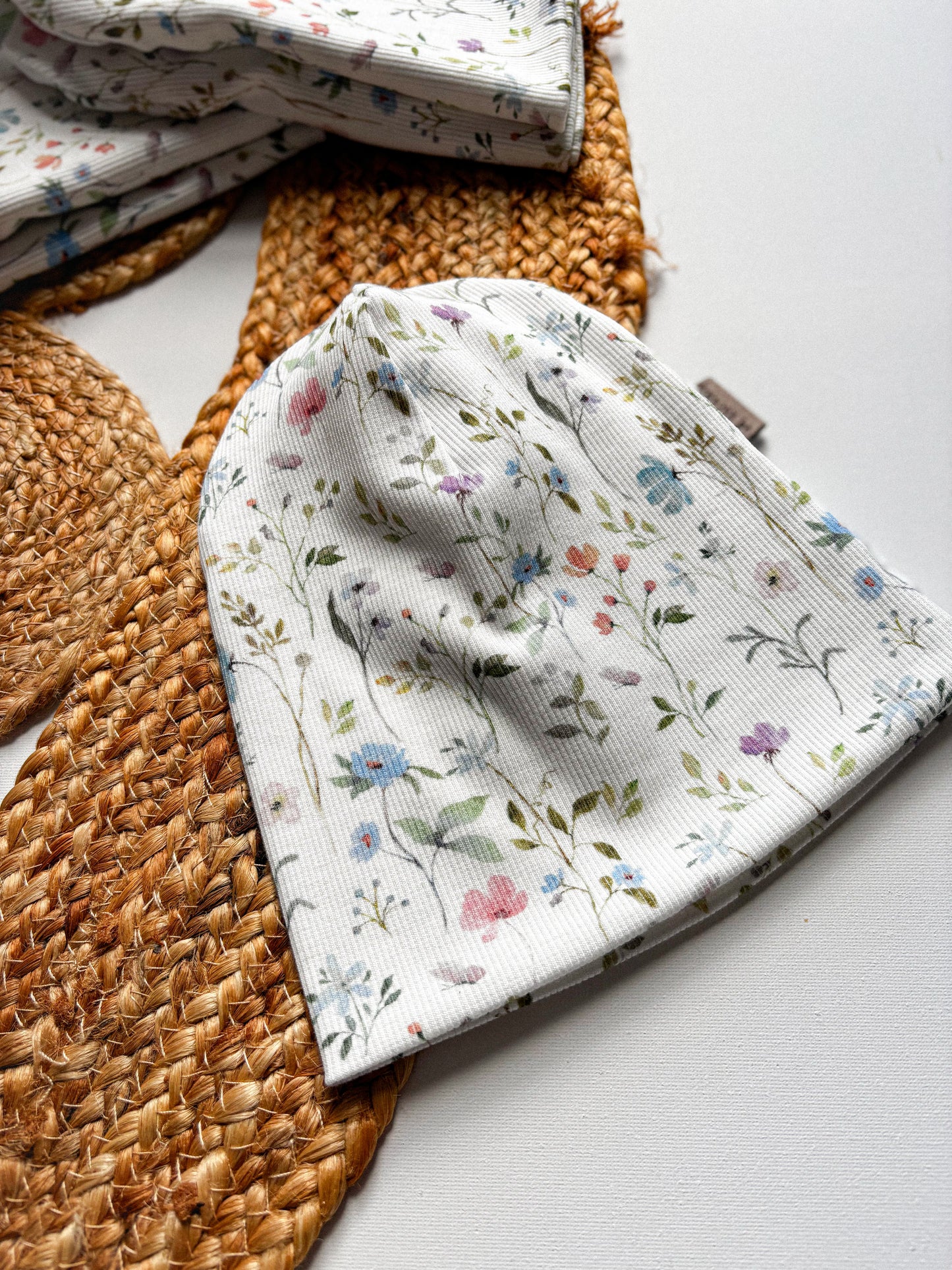 Žebrovaná čepice Flowers