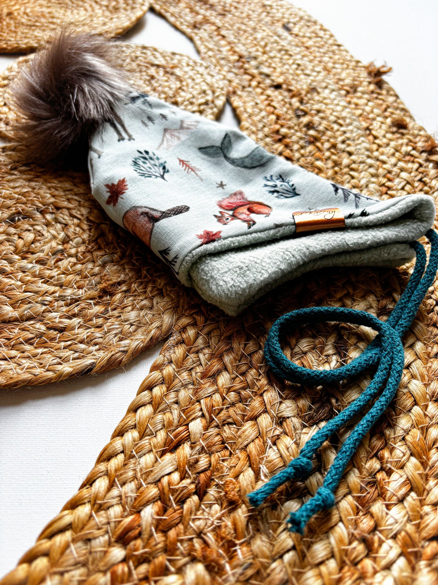 Ušanka se šnůrkami Winter